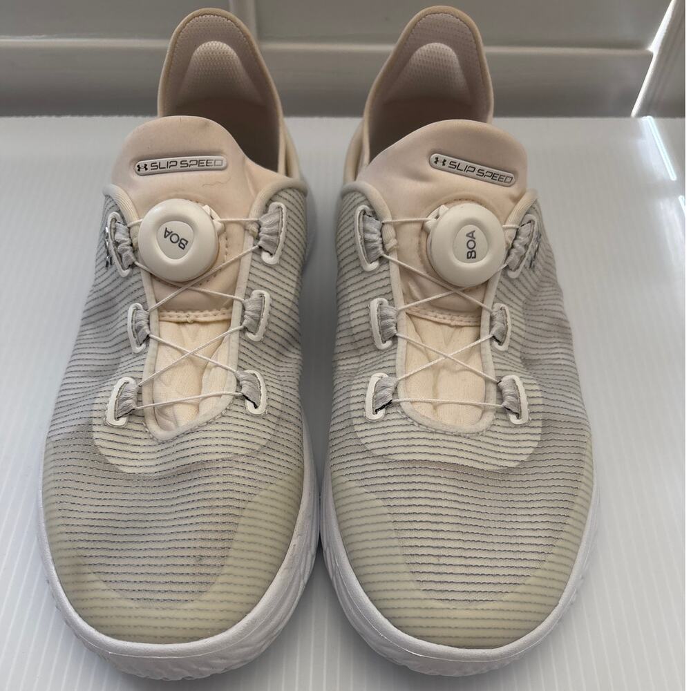 Under Armour SlipSpeed Shoes Women Sz 9 Mesh White Sneakers Sample without Box